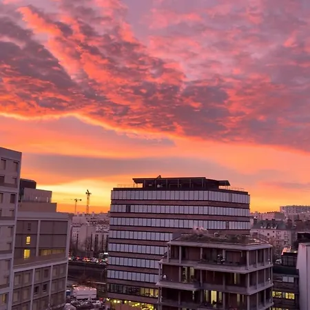 Rooftop Duplex With Terrace Overlooking The Eiffel Tower * 巴黎